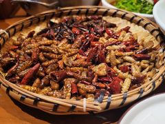 -老滇山寨•云南特色菜•地方菜•民族风情歌舞表演(金碧店)