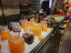 -领鲜活海鲜榴莲自助火锅(东门店)