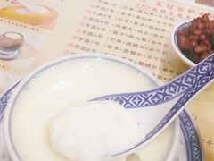 -广信牛奶甜品世家(台东店)