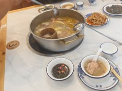 -朴小妹人参鸡汤火锅(长白山万达店)