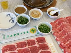 -常赢三兄弟·清真涮肉·清真炒菜(朝阳新城店)
