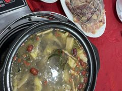 -花苑美食横琴生蚝火锅(拱北粤华路店)