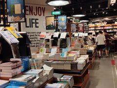 -西西弗书店&矢量咖啡(凯德晶萃广场店)