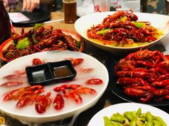 -沪小胖小龙虾(淮海中路旗舰店)