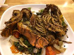 -J Daeng Seafood