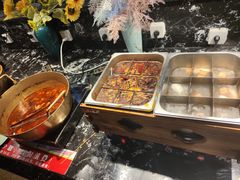 -釜御山海鲜烤肉火锅自助(新城市中心店)