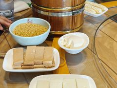 -诺敏塔拉奶茶—布里亚特包子-手把肉(满洲里店)