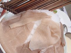 -红鼎豆捞·非遗鲍皇汤火锅(宝丰路店)