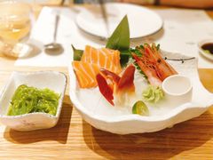 三文鱼刺身-小句号·精致料理(江南环球港店)