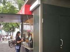 -麦当劳(杭州西湖银泰百货店)