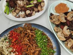 -一口猪海鲜浑锅·东北家常菜