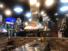 -马路牙子烧烤音乐酒馆(望京店)