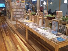 -猫的天空之城概念书店(印象城购物中心店)