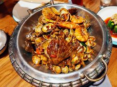 麻辣醉八仙-东来菜馆•手抓海鲜家常菜•海鲜锅贴(鸽子窝店)