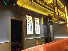 -沪上名羊天下•烤羊腿•东北烧烤•小龙虾(浦东直营总店)