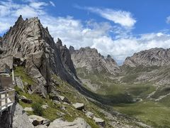 -莲宝叶则景区