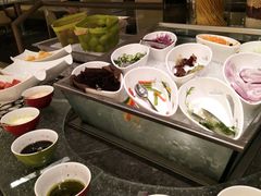 自助调料区-西安高新希尔顿酒店·咖啡露台西餐厅