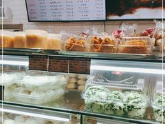 面包甜点陈列柜-白玉兰食品(甜云店)