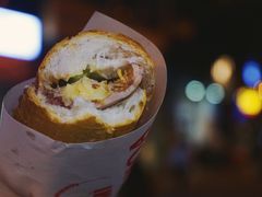 -Bánh Mì Huynh Hoa