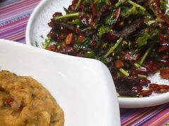 -香巴拉云南餐厅(华莱坞店)