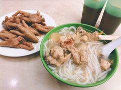 鮮雞湯米線-雄兴泰咖啡室