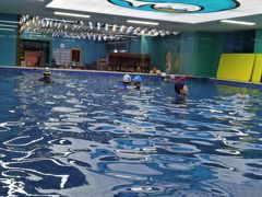 -Swim斯卫姆国际儿童游泳中心(红博中央公园店)