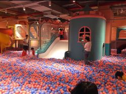 -宝燕水乐园