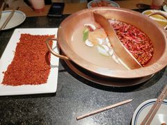 -山城鼎重庆老火锅(西安钟楼店)