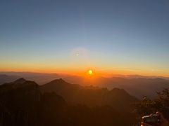 -黄山光明顶山庄