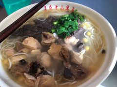 -文山荷鲜居(翠湖店)