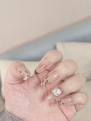 -UGIRL有个美甲