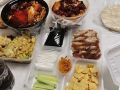 -鑫巴蜀小镇 · 水煮鱼专研店(玉桥店)