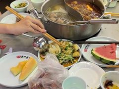 -宴全牛粤来越牛潮汕鲜牛肉火锅(海州万达广场店)