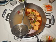 -左庭右院鲜牛肉火锅(七宝领展广场店)