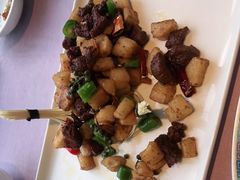 香爆小牛肉粒-大蓉和(一品天下店)