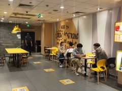 用餐区-麦当劳(上藤店)