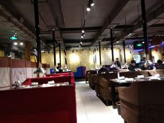 大堂-AK47烤羊腿串吧(柳浪家园店)