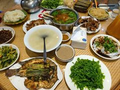 -岩保农家乐