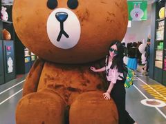 -LINE FRIENDS Garosu-gil Flagship Store