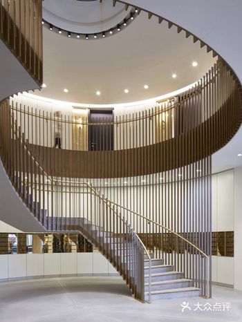 车厘子红+白，步调轻盈的童梦乐园 | 海力设计