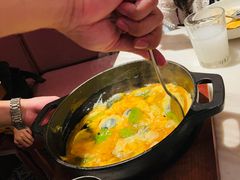 橄榄油黑松露石窝炒蛋-金椰壳· 大厨新加坡菜(壹方城店)