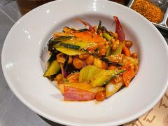 拌花菜-梨泰院·创意韩国料理·烤肉