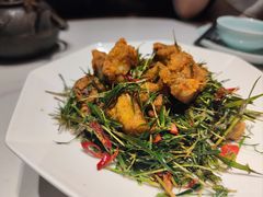 茶香酥排骨-卯时·精致锡帮菜(惠山古镇店)
