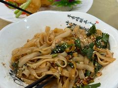 -强记湛江鸡饭店·二十七年老字号(拱北店)