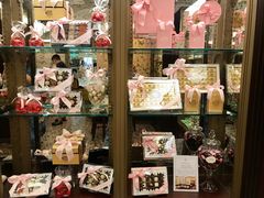 零售区-COVA 餅店及餐廳(太古广场店)