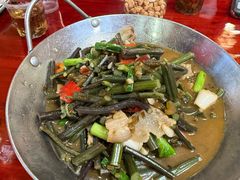 -芦茨金富饭庄·25年老字号·专做稻草鸡