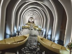 -涨巢·潮玩水疗局