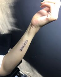 -木子·纹身店TATTOO穿孔·洗纹身