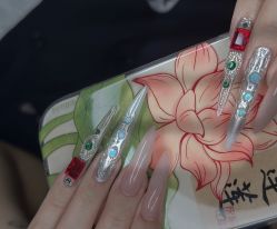 -十月·日式美甲美睫·纹眉