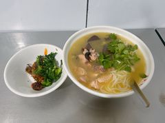-文山荷鲜居(翠湖店)